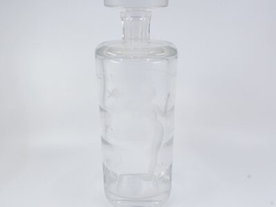 Karaff med propp, Kosta Konstglas, etsad dekor, sign: Kosta KK 161 höjd: 23,5cm