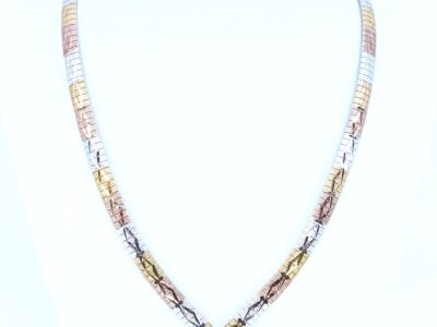 Collier Halvstelt Trefärgat S830