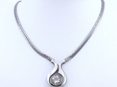 Collier med integrerat hänge med bergskristall Karl Laine Silver S925 14,6g Längd 46,5cm