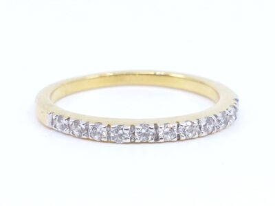 Ring med stenar 18K 1,4g Ø14,25