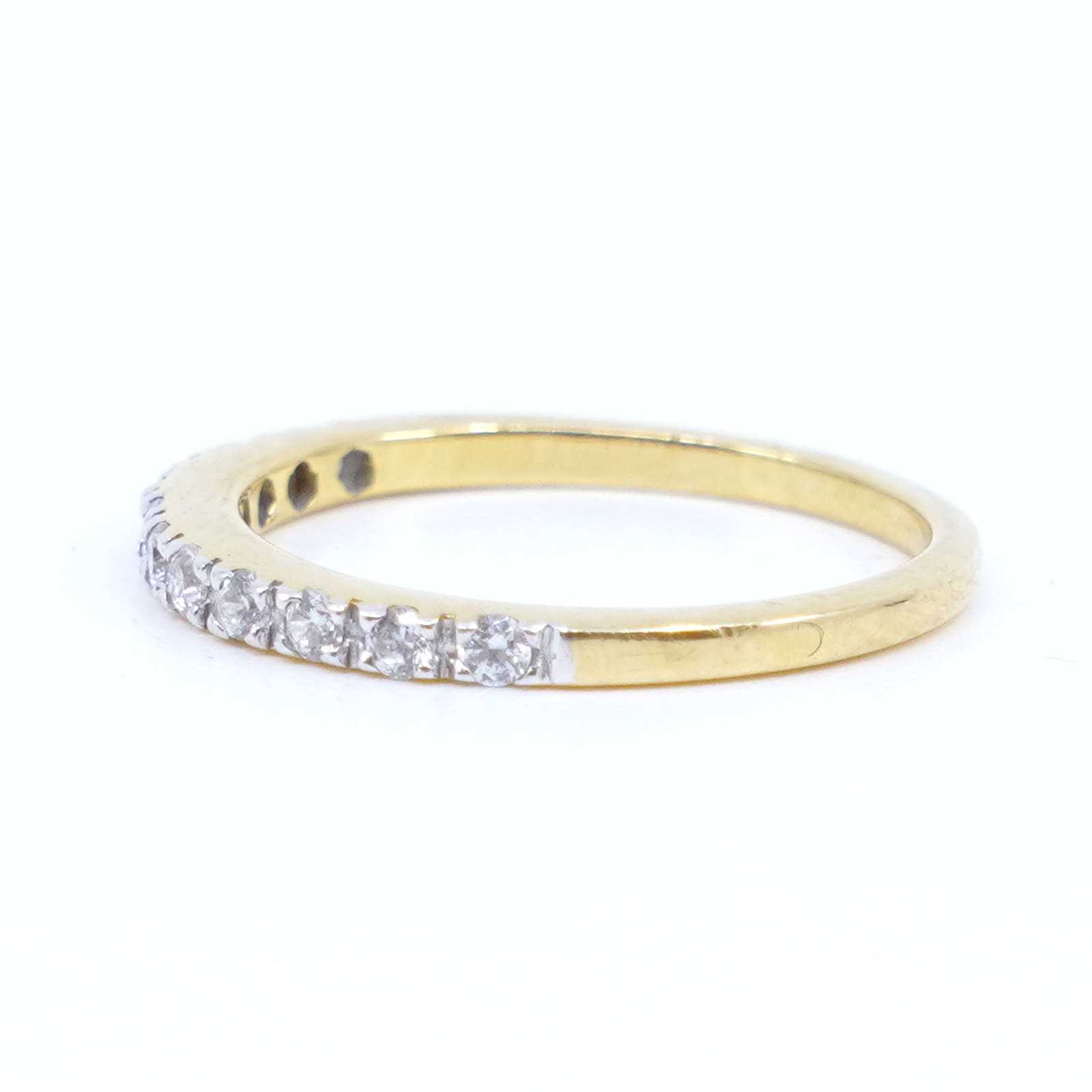 Ring med stenar 18K 1,4g Ø14,25