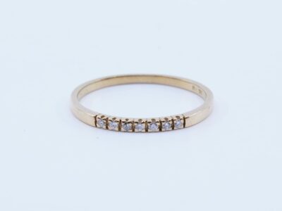 Ring Guld med stenar 18K 1,6g Ø18,5