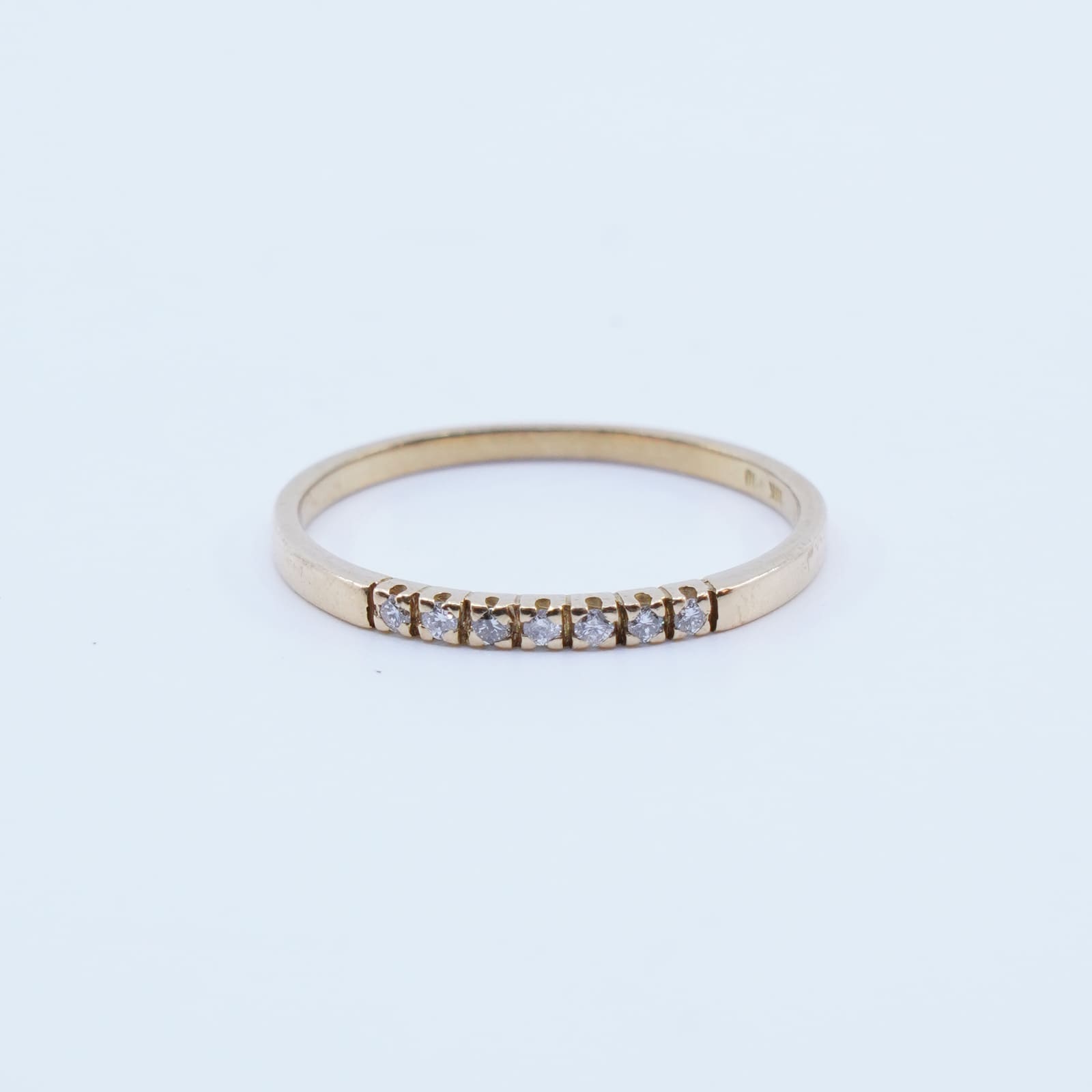 Ring Guld med stenar 18K 1,6g Ø18,5