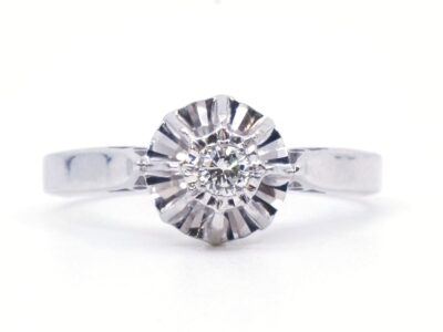 Ring Vitguld med diamant 18K 3,4g Ø17,5