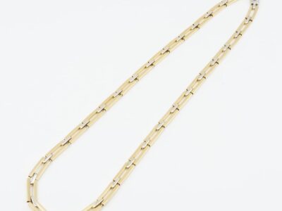 Collier tvåfärgad halvstel