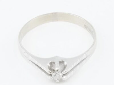 Ring Vitguld