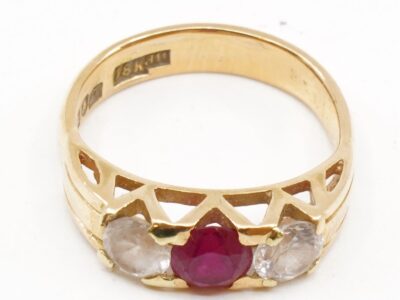 Ring Guld 18K Ø15¾ med stenar