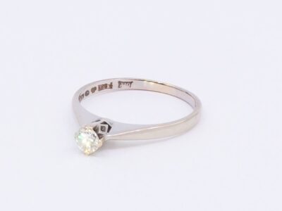 Ring Vitguld 18K