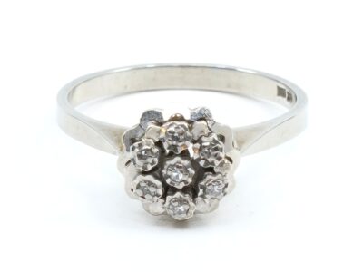 Ring 18K vitguld med diamanter Ø17,5