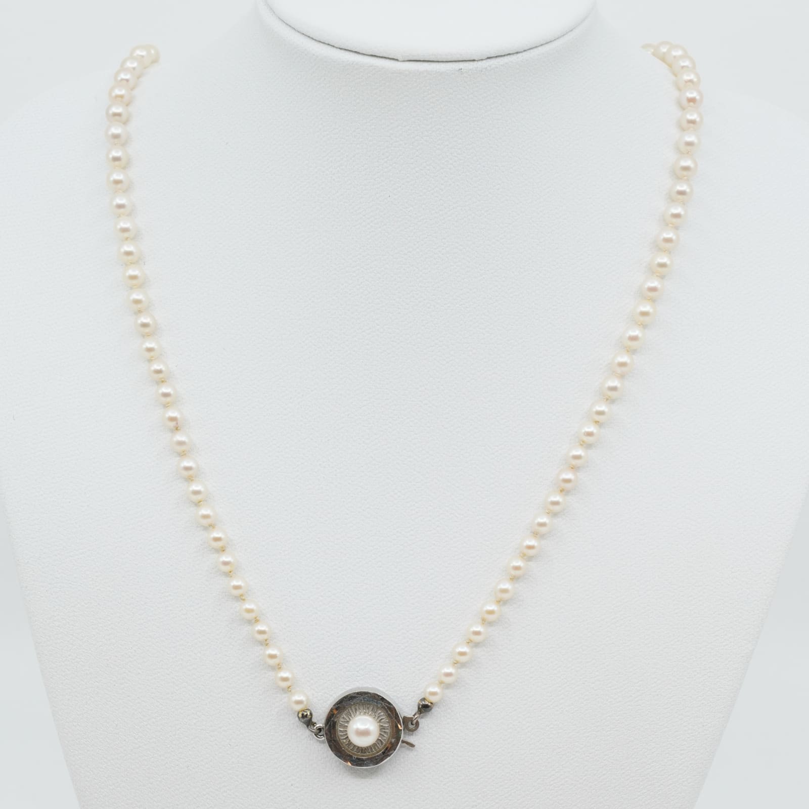 Pärlcollier Silverlås S835 Med odlade pärlor