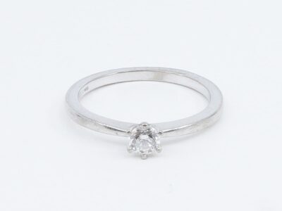 Ring Vitguld med diamant