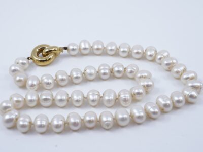 Pärlcollier med lås