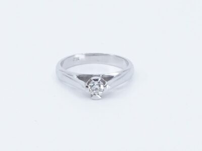 Ring Vitguld 18K