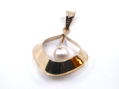 Hänge Guld 18K 1,9g Höjd 33mm med odlad pärla