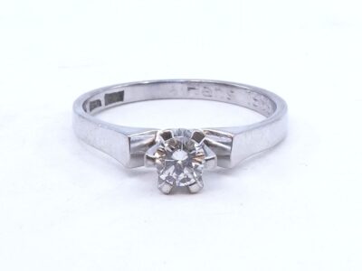 Ring Vitguld 18K
