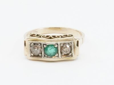 Ring Guld med sten och Diamant