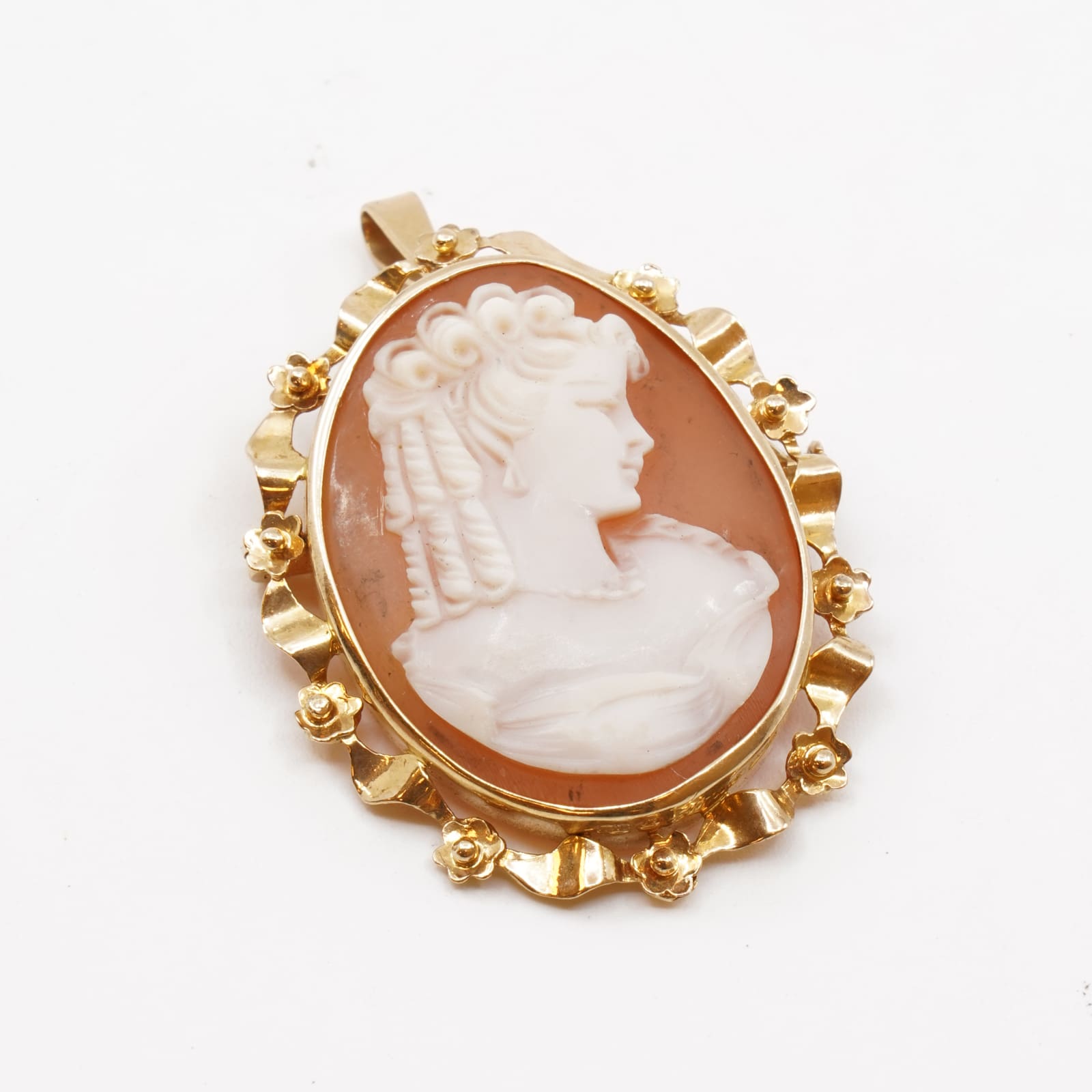 Hänge/brosch Camé Guld Höjd 40mm Stigbert 1954
