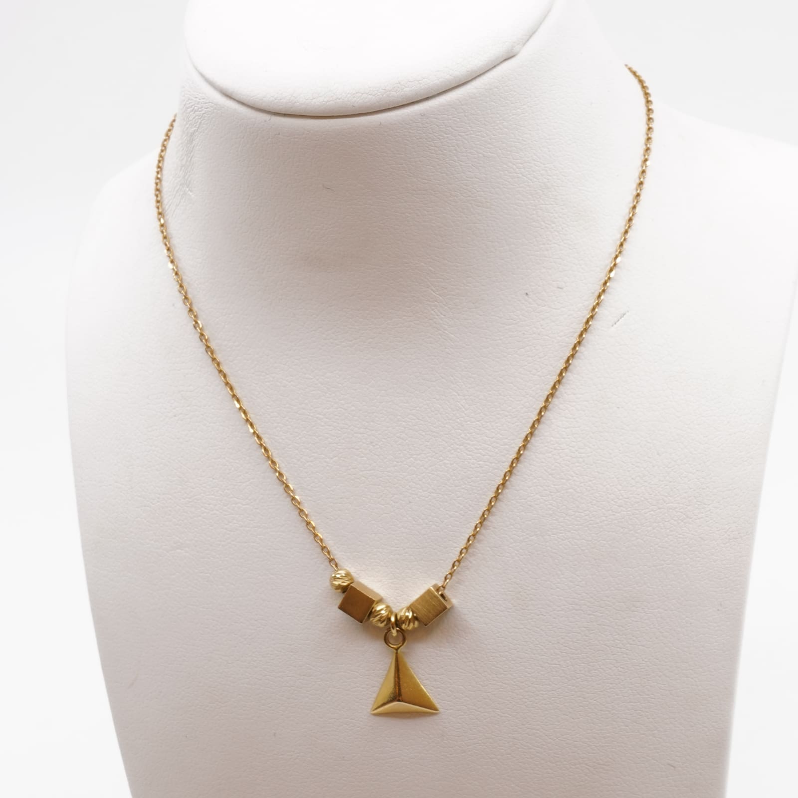 Halscollier 18K med integrerade hängen Längd 42,5cm