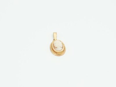 Hänge Camé 18K 0,97g Bredd 11mm Höjd 20mm