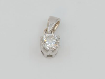 Hänge med dia 0,5ct Guld 18K 1g