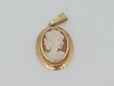 Hänge Camé Guld 18K Brv 1,6g