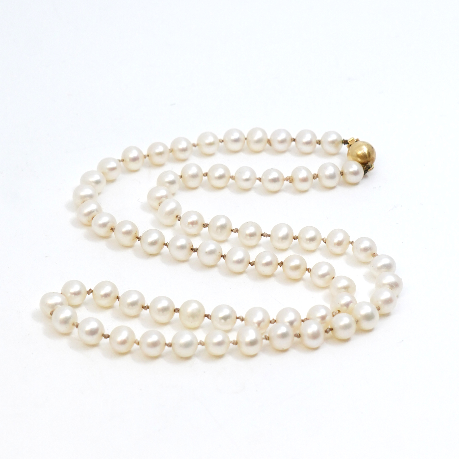 Pärlcollier med odlade pärlor lås i 18K Längd 52cm