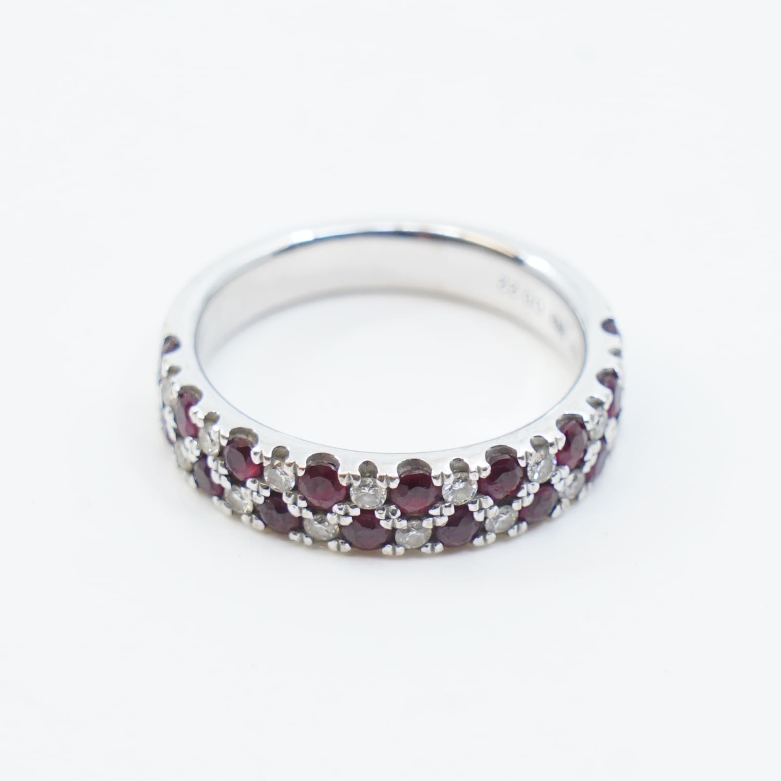 Ring Vitguld 18K med stenar och diamanter