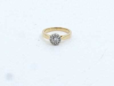 Ring med diamant