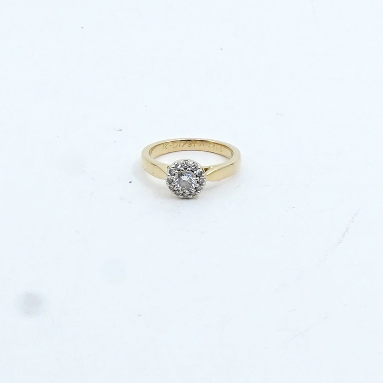 Ring med diamant
