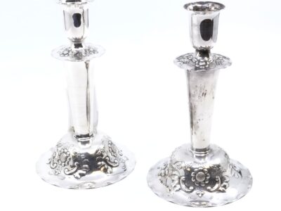 Ett par ljusstakar silver S830