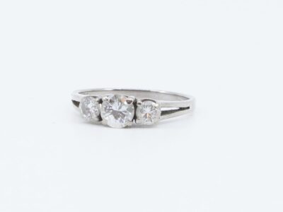 Ring Vitguld 18K Ø18,25 med diamanter