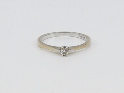 Ring Vitguld 18K Ø18,5 med diamanter