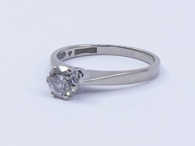 Ring Vitguld 18K