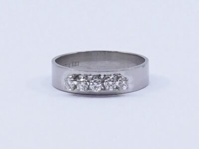 Ring Vitguld 18K