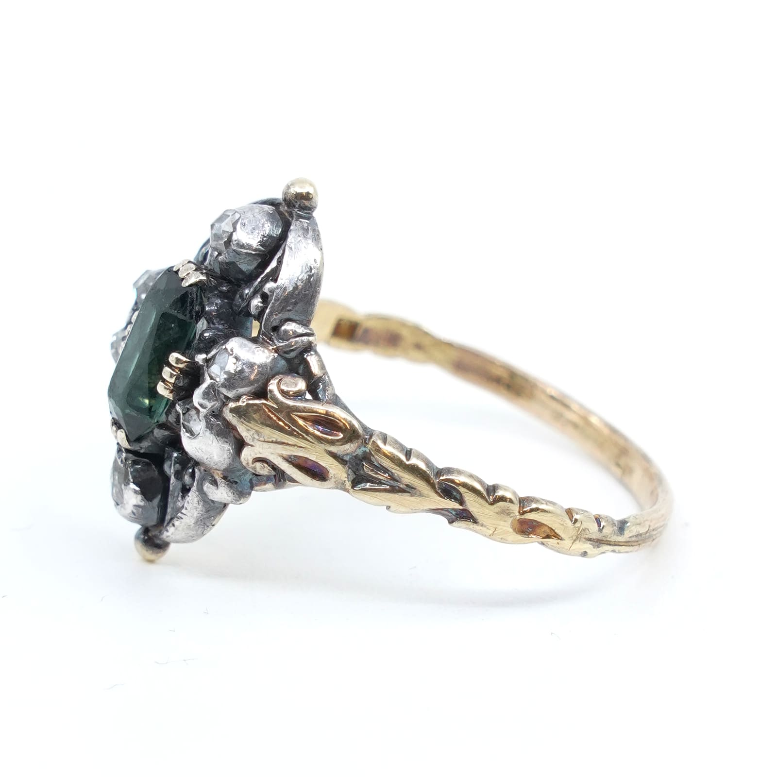 Ring Guld 18K 4,0g Ø19,5 med diamanter