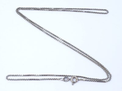 Halskedja vitguld 18K