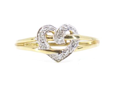 Ring med diamanter