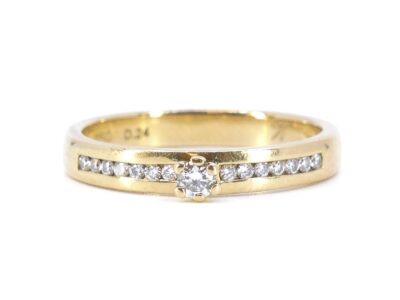Sidostensring med diamanter