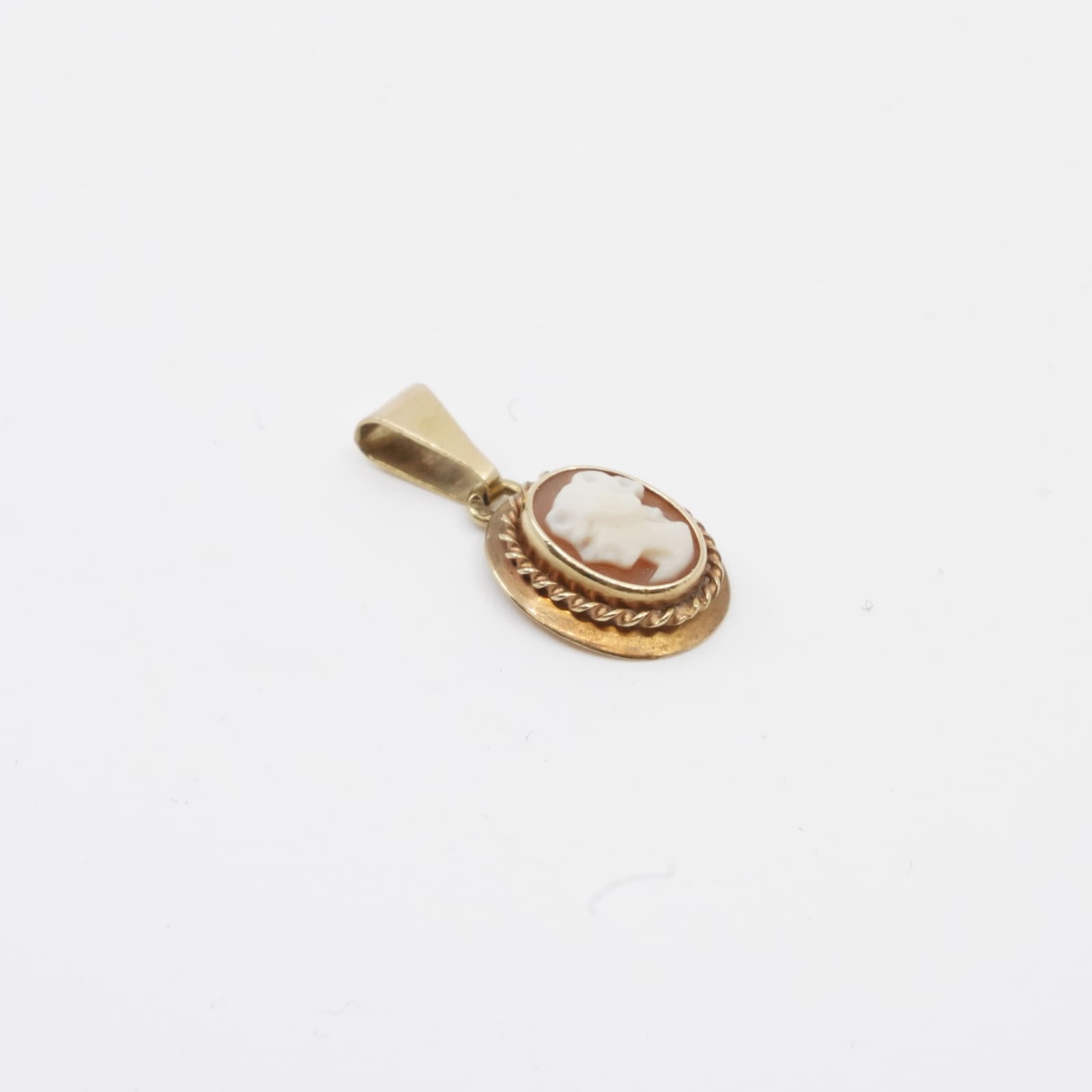 Hänge Guld 18K 0,8g