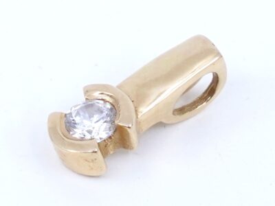 Hänge med sten 18K 1,2g Höjd 15mm