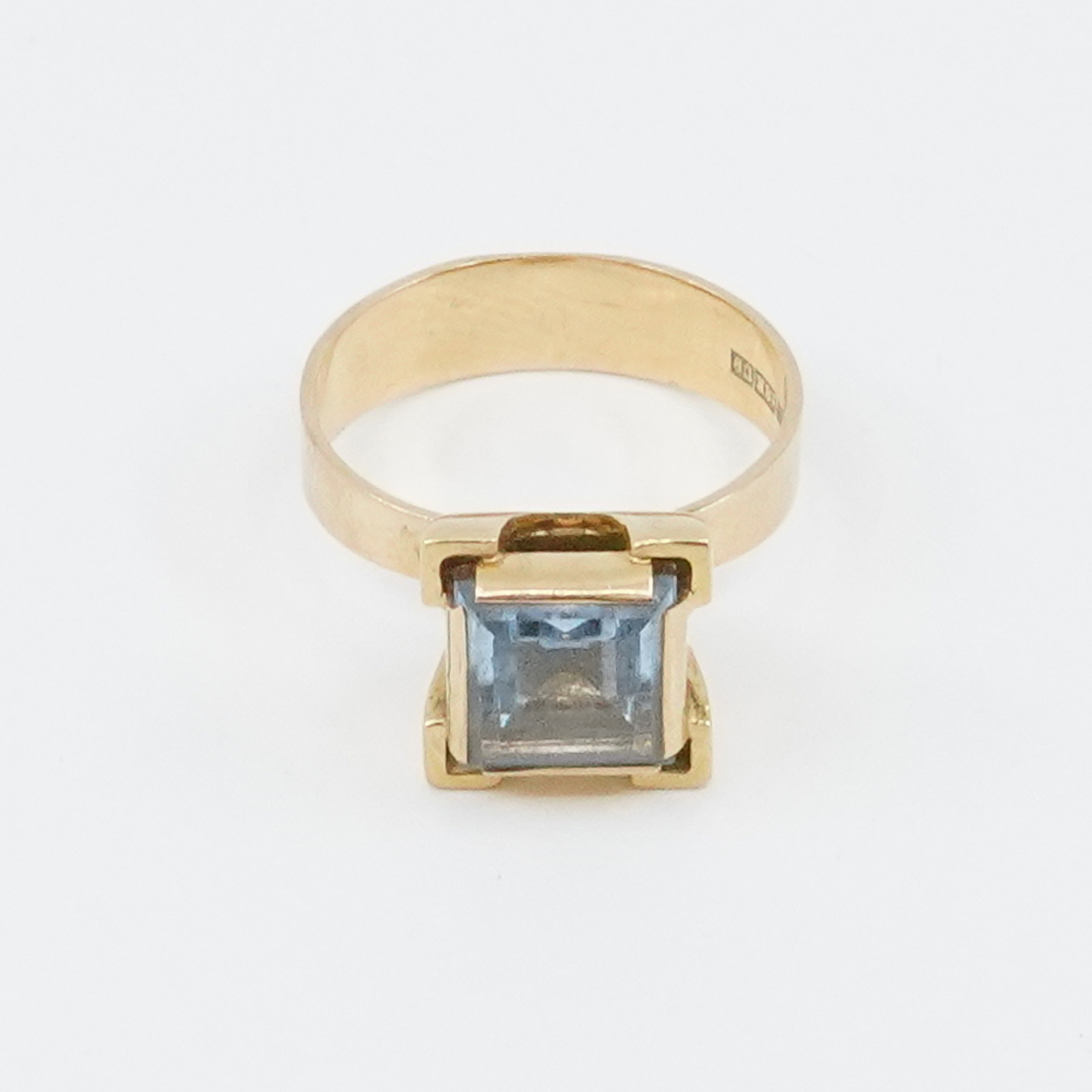 Ring Guld med sten