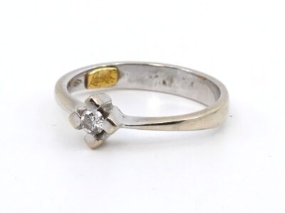 Ring vitguld 18K