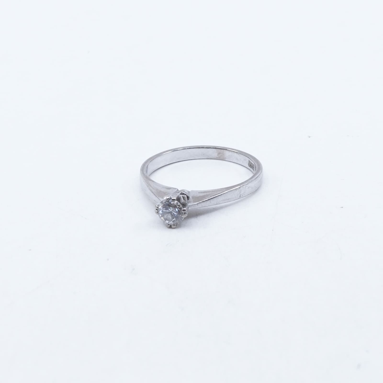 Ring Vitguld med