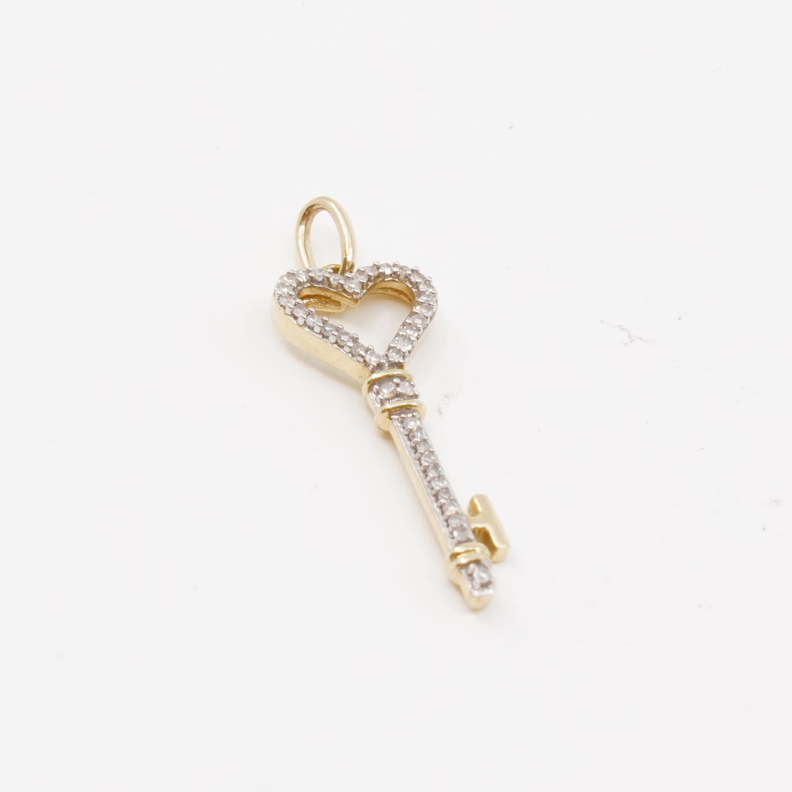 Hänge Nyckel 14K med diamanter