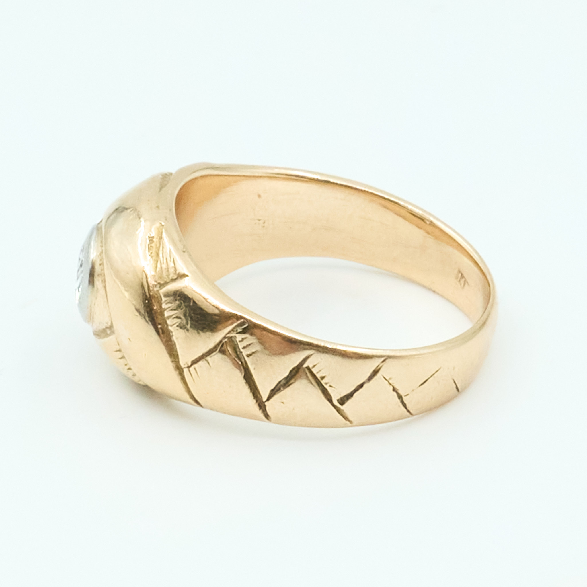 Ring Guld 14K 8,2g Ø17 med diamant 1xca0,41ct