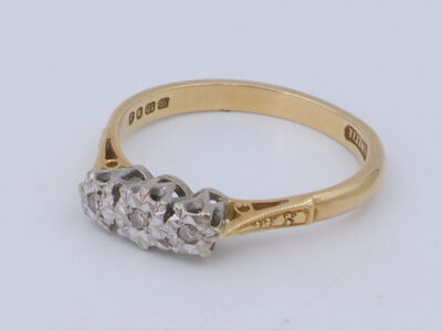 Ring Guld 18K 2,6g Ø16.5mm med diamanter 3xca0,01ct