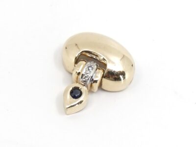 Hänge guld 14K 2,6g med diamant 1xca0,005ct