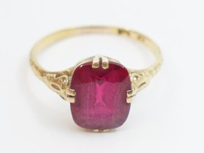 Ring Guld 18K med sten