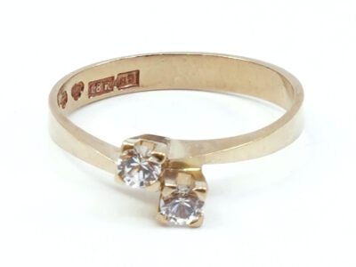 Ring Guld 18K med stenar