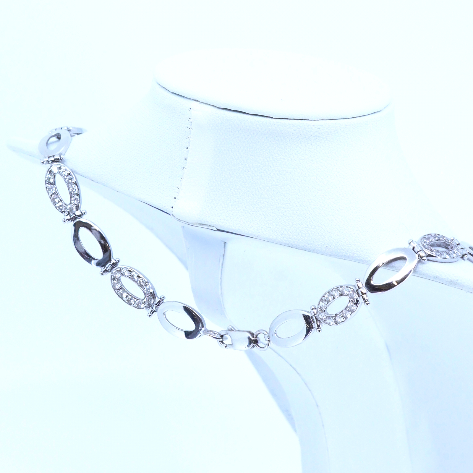 Collier Vitguld 18K